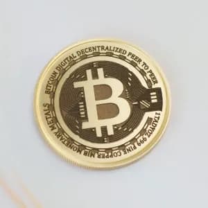 Bitcoin mince s vlastním gravírováním - dárek