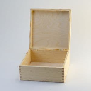 Dřevěná krabička 19,5x19,5 cm s gravírováním - dárek