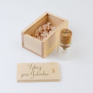 Lahvička USB flash disk s vlastním gravírováním 16GB - dárek