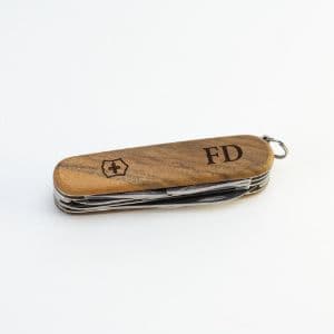 Victorinox Huntsman Wood s gravírováním - dárek