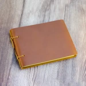 Kožený deník A5 s vlastním gravírováním - dárek